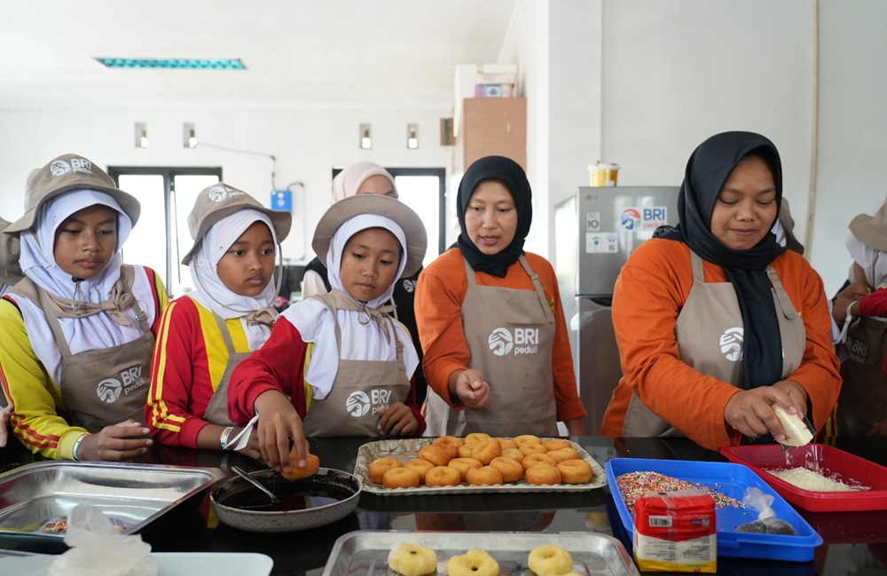 Peringati Hari Anak Nasional, BRI Peduli Dukung Pendidikan Karakter Anak lewat Kegiatan Agroedukasi bagi Siswa