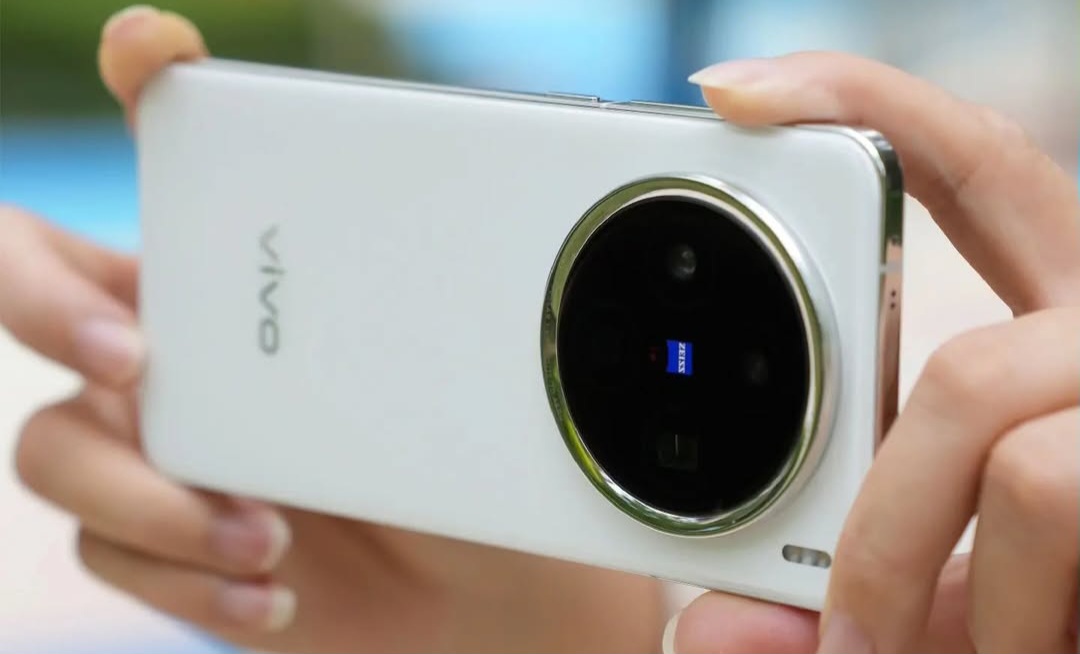 Vivo X200: Spek Hp Flagship, Mampu Hasilkan Kualitas Kamera ZOOM yang Tajam, Intip Spesifikasi dan Harganya