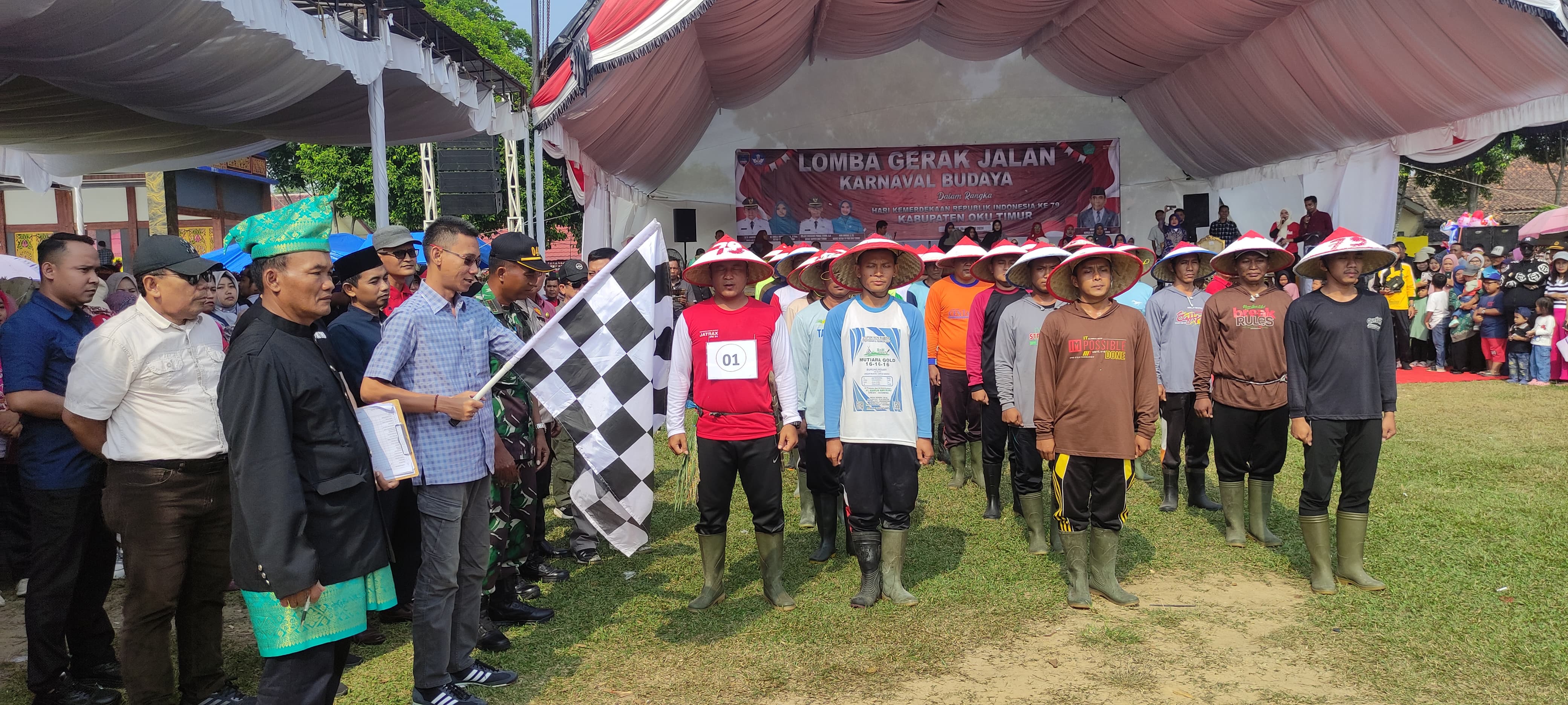 Karnaval Budaya Digelar GOW Bersama Disdikbud OKU Timur Memukau Masyarakat