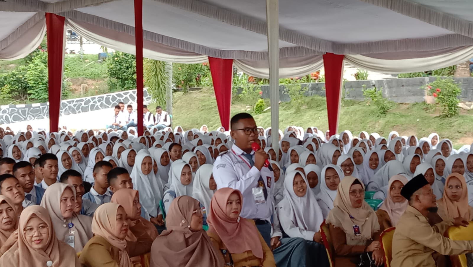 Serap Aspirasi Warga Sekolah, Motivasi Anggota Dewan Sumsel Bikin Siswa Antusias