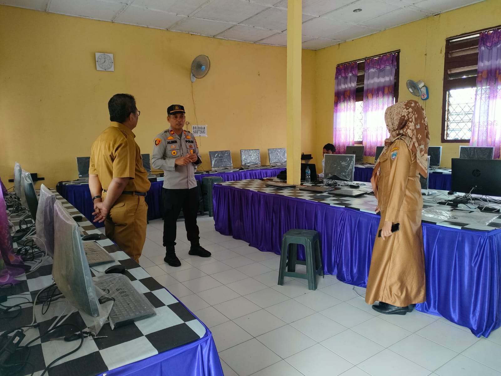 Kapolsek BMT IPTU Alimin Cek Sistem Keamanan Sekolah