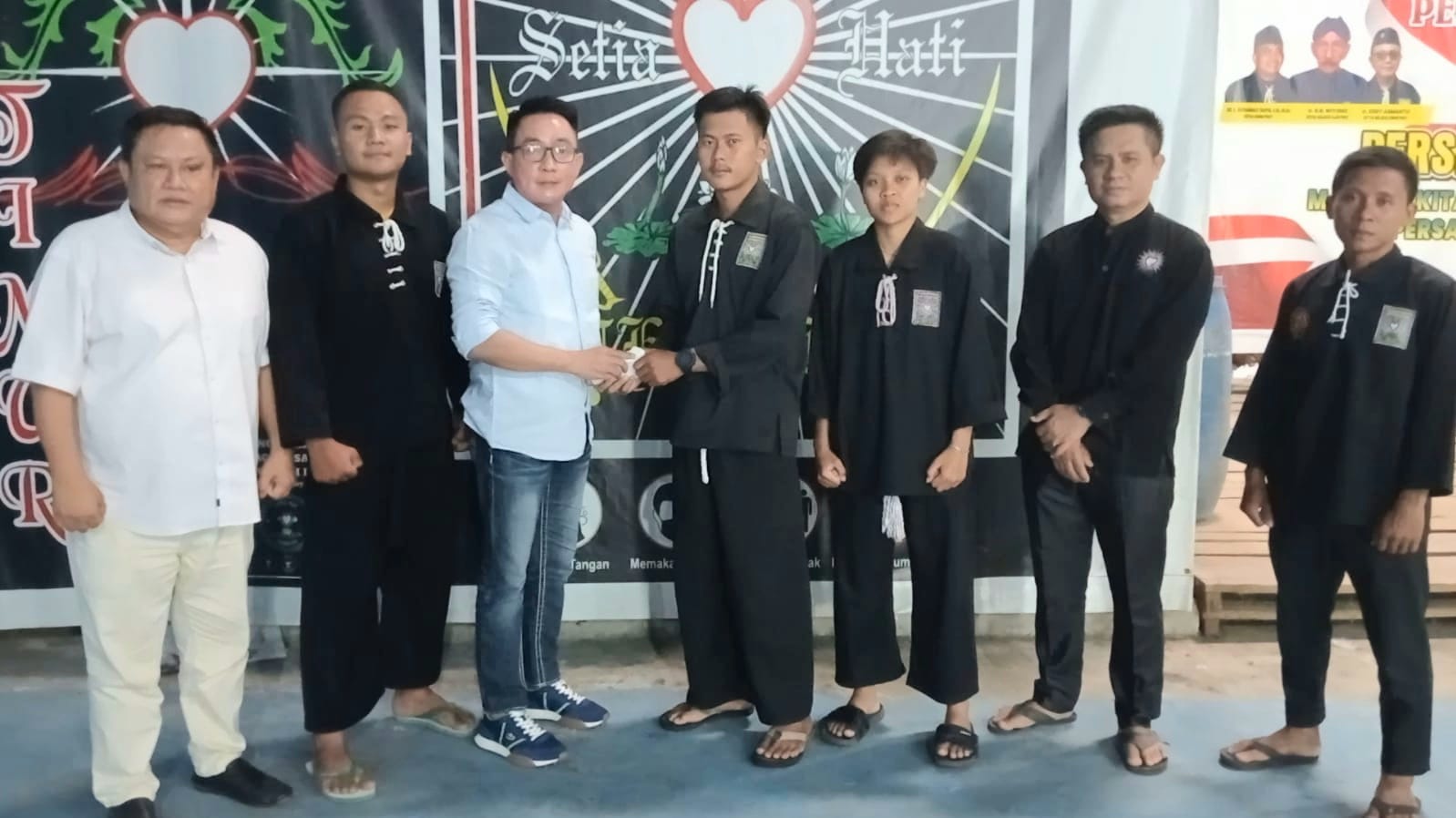 Tiga Atlet MMA OKU Timur Ikut Ajang PON Aceh-Sumut Mesti Tanpa Dukungan Pemkab. Beruntung Ada Fenus Antonius