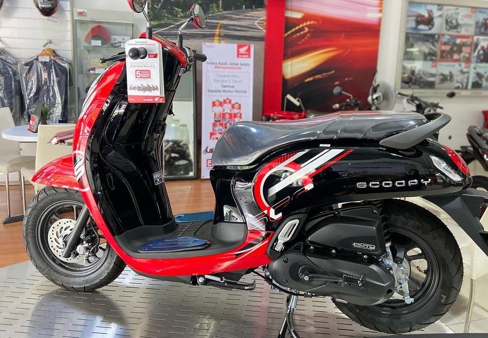 Waw! New Honda Scoopy Tampil Lebih Stylish dengan Warna dan Fitur Terbaru