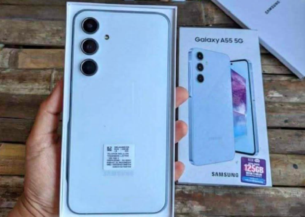 Samsung Galaxy A55 5G atau Xiaomi 14T? Masih jadi Hp Terbaik di Kelas Menengah ke Atas Tahun 2025