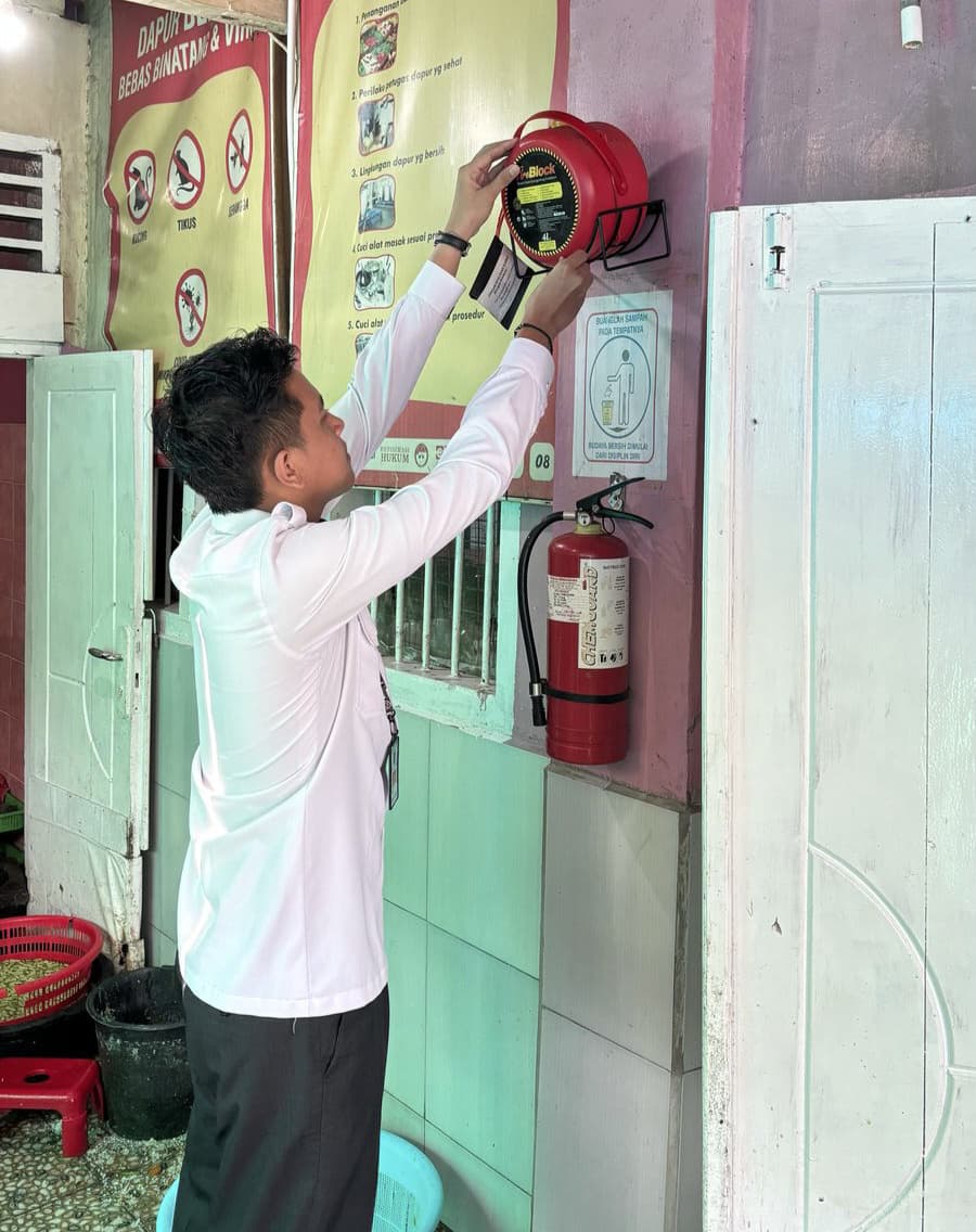 Tingkatkan Keamanan, Lapas Kelas IIB Martapura Cek Alat Pemadam Api Ringan