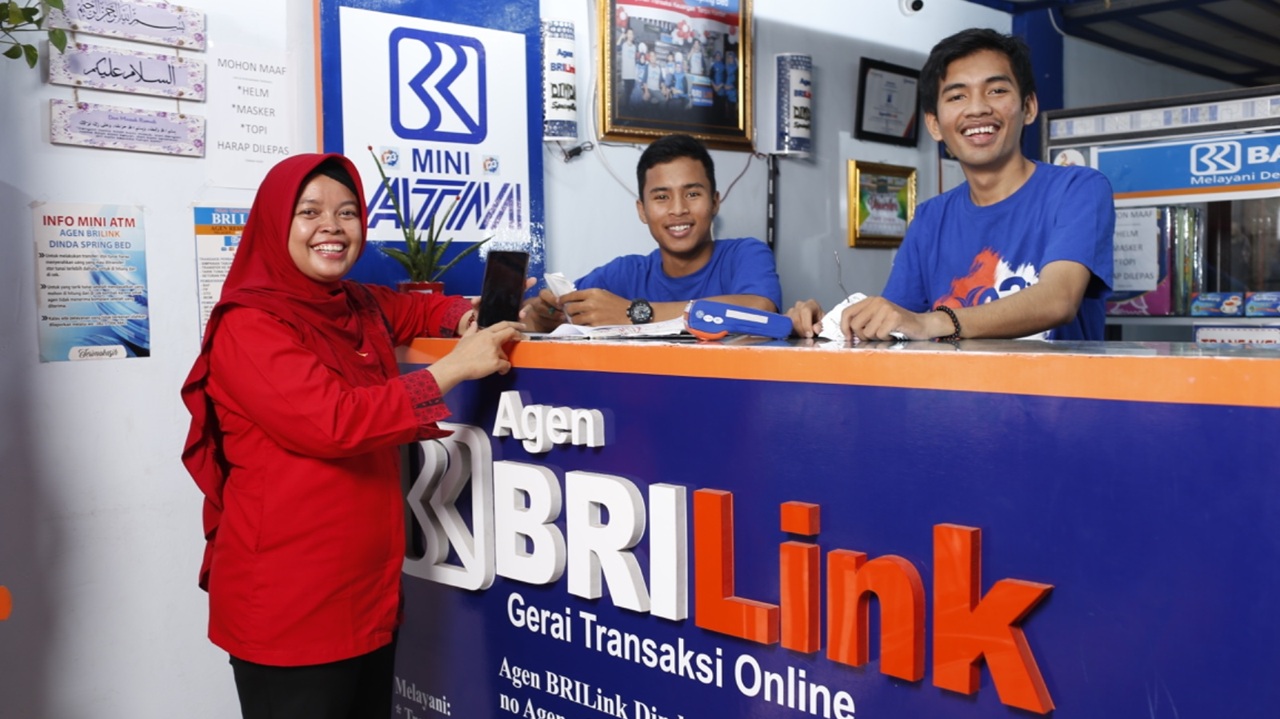 Dalam 6 Bulan AgenBRILink Bukukan Volume Transaksi Rp843 Triliun dari 1,22 Juta Agen di Seluruh Indonesia
