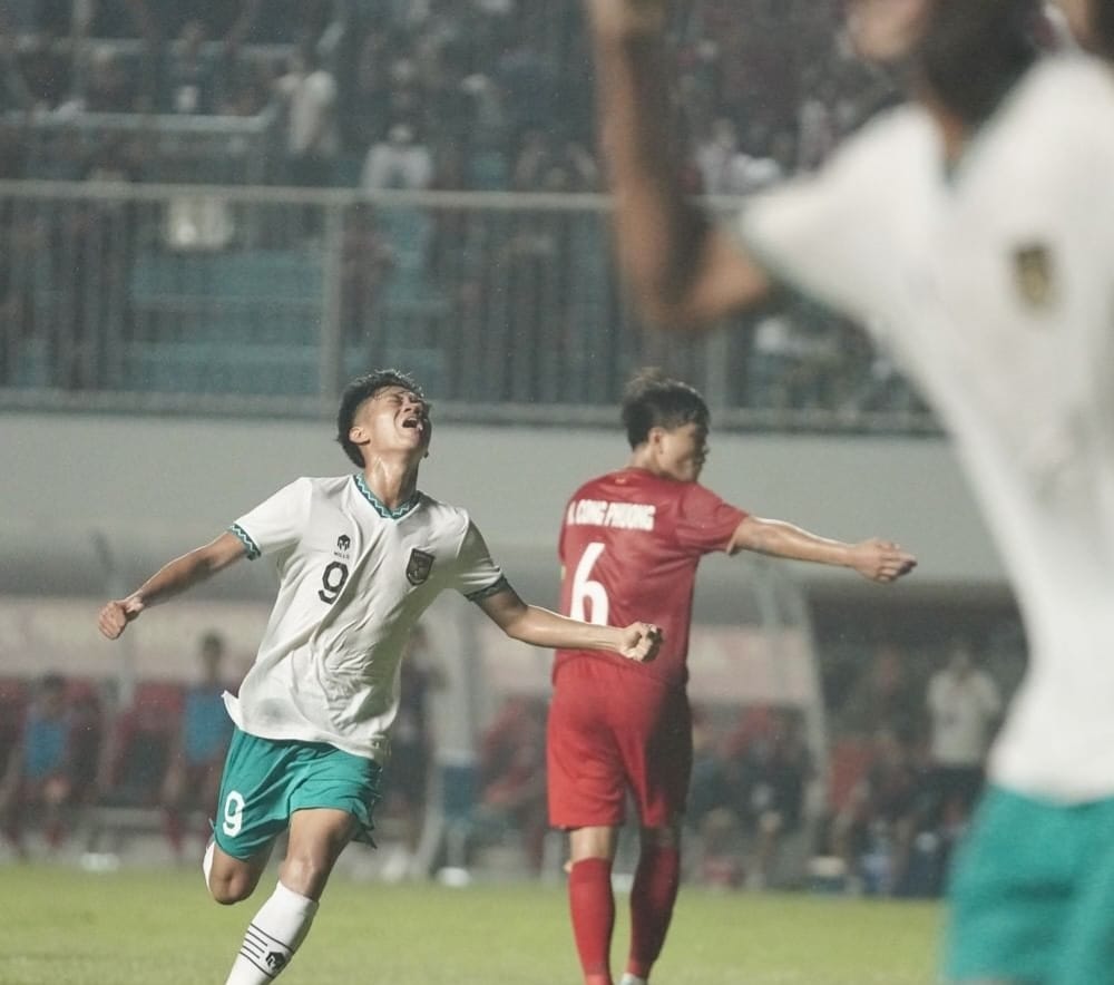 Babak Pertama Final Piala AFF U-16, Gol Idah Kafiatur Rizky Bawa Indonesia Unggul 1-0 Vietnam