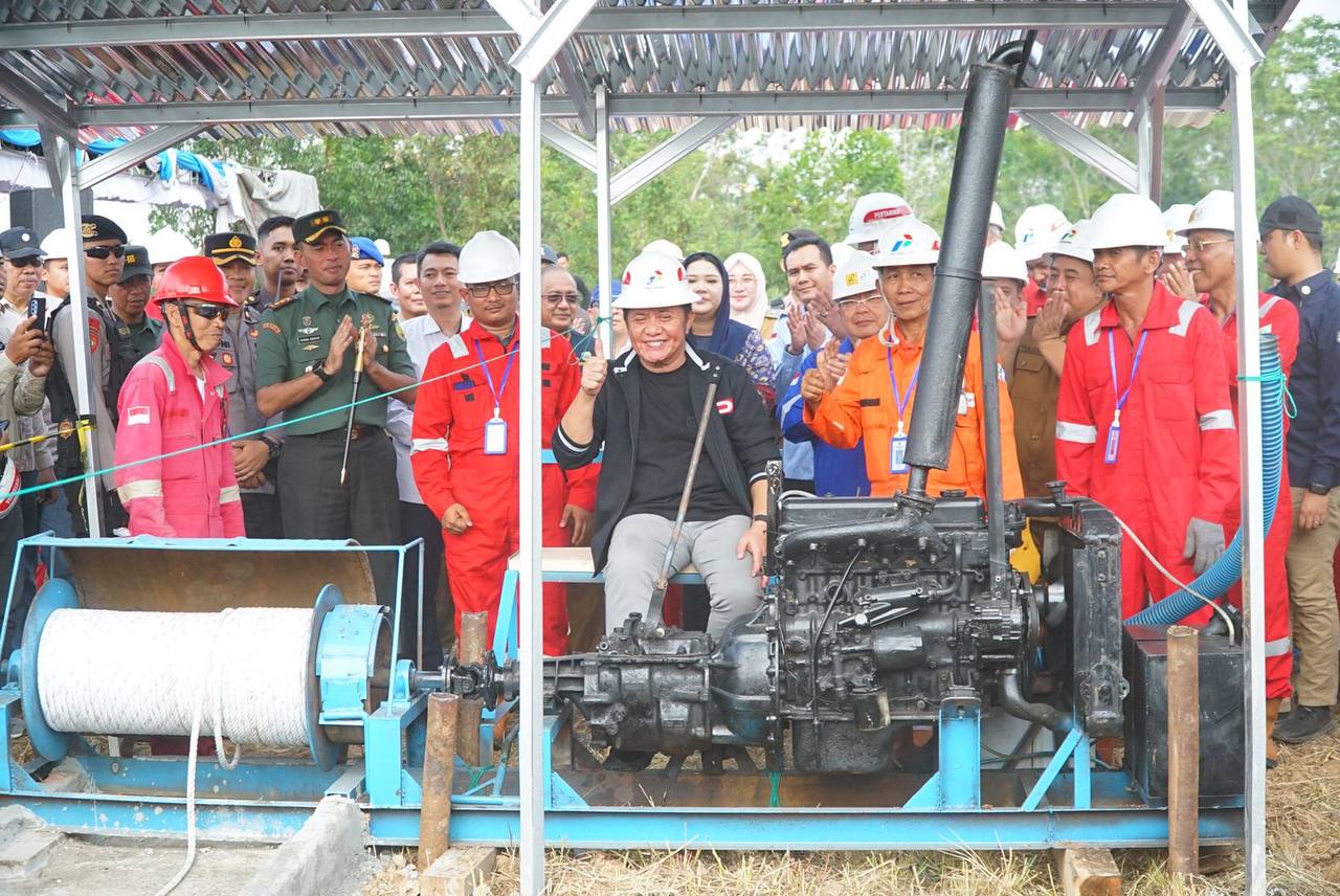 Gubernur Sumsel Harapkan Pertamina Prioritaskan Pekerja Lokal, Resmikan Produksi Minyak Bumi Sumur Tua 