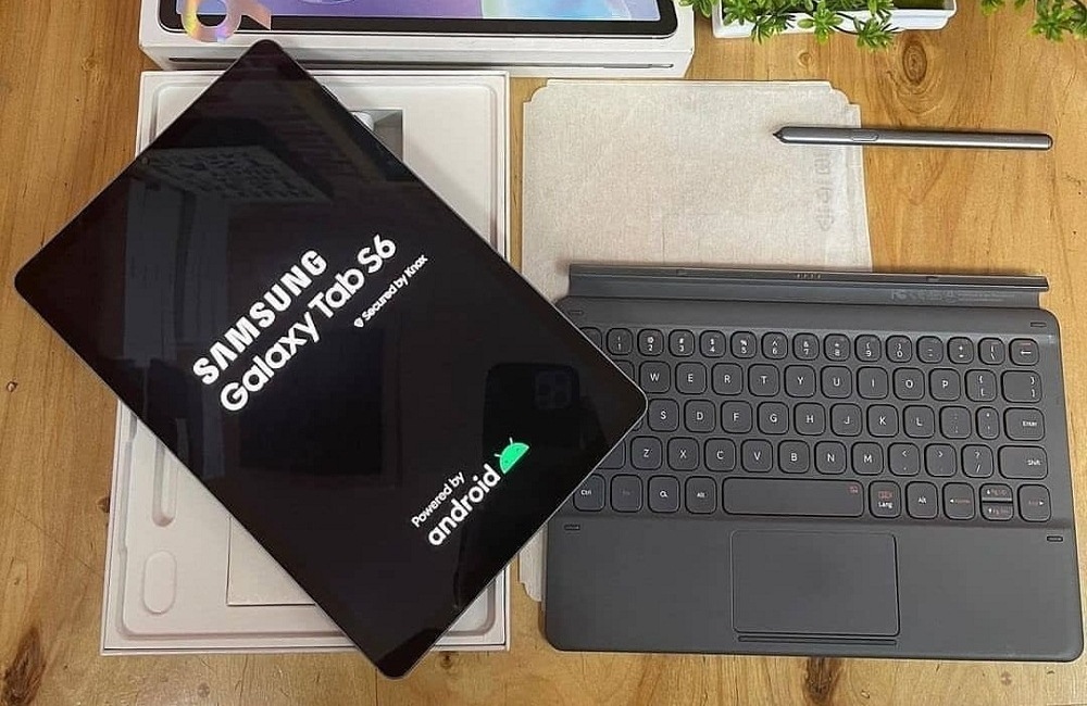 Meluncur dengan Desain Ramping, Samsung Galaxy Tab S6 Lite Tablet Harga Kantoran Dilengkapi Pena stylus