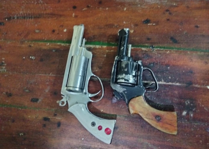 Patroli, Tim Semut Polsek Madang I Tangkap Dua Pria Koboy Bersenpi