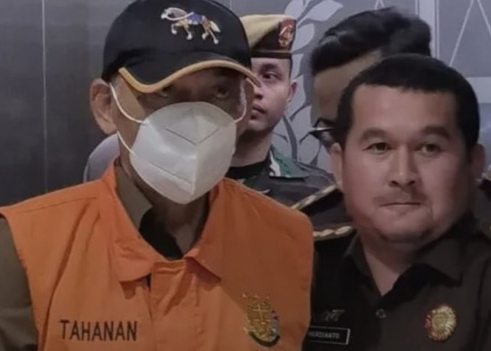 Kejati Riau Tahan Sekdis Koperasi Bengkalis Terkait Korupsi Pabrik Sawit, Negara Rugi Rp30 Miliar