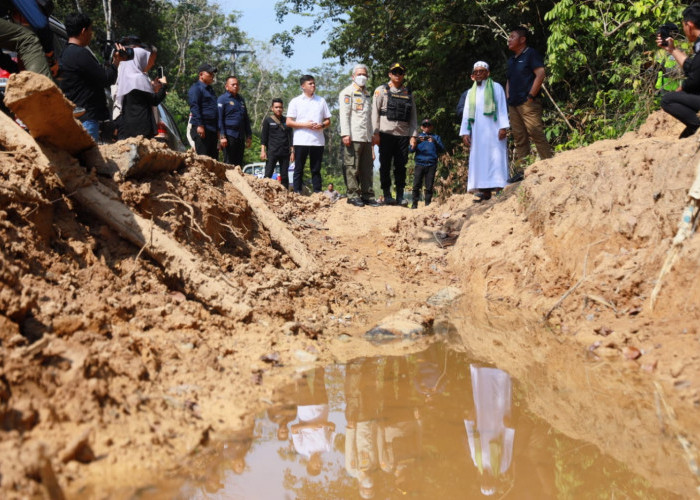Jalan Rusak Parah di Kabupaten OKI, Pemprov Segera Alokasikan Anggaran Perbaikan 
