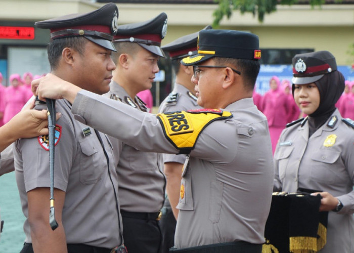 51 Personel Polres OKU Timur Naik Pangkat