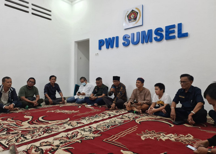 Tutup Tahun, PWI Gelar Syukuran dan Diskusi Refleksi Pers 2022