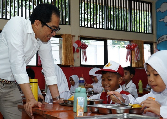 Tinjau Program MBG, Wamenperin: Makan Bergizi Gratis Dongkrak Industri Kecil Menengah