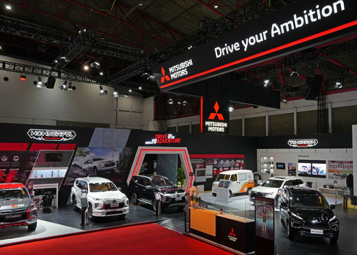 IIMS 2023, Pengunjung Antusias Datangi Booth Mitsubishi Motors  