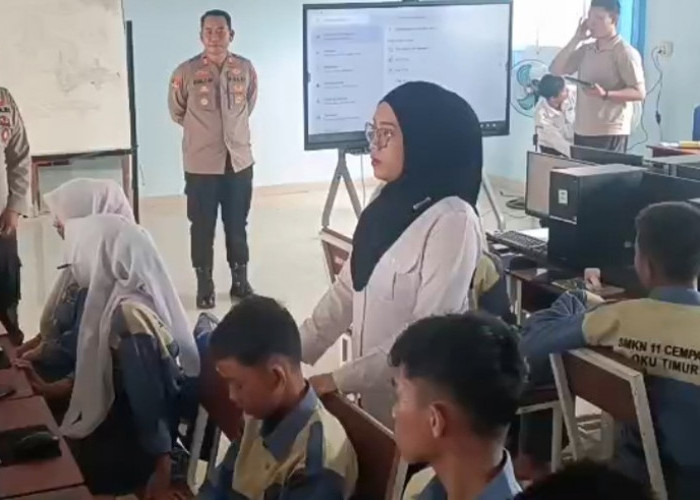 Sosialisasi AI di Sekolah, Polsek Cempaka OKU Timur Tekankan Etika dan Keamanan Digital