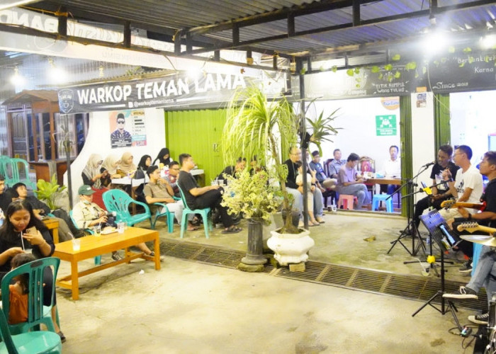 Sambil Live Musik, Cawabup Yudha Diskusi Bersama Gen Z