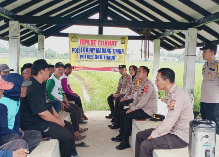 Kelompok Tani Curhat Pupuk Langka dengan Kapolsek Buay Madang Timur