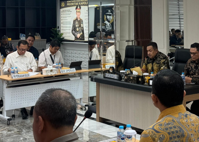 Polri Fasilitasi Permodalan KUR dan Penyerapan Bulog bagi Petani Jagung