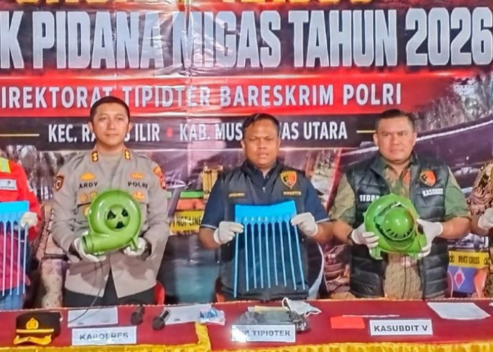 Babat Habis Kilang Minyak Ilegal di Muratara, Bareskrim Polri Sita Puluhan Ton Solar dan Bensin Oplosan