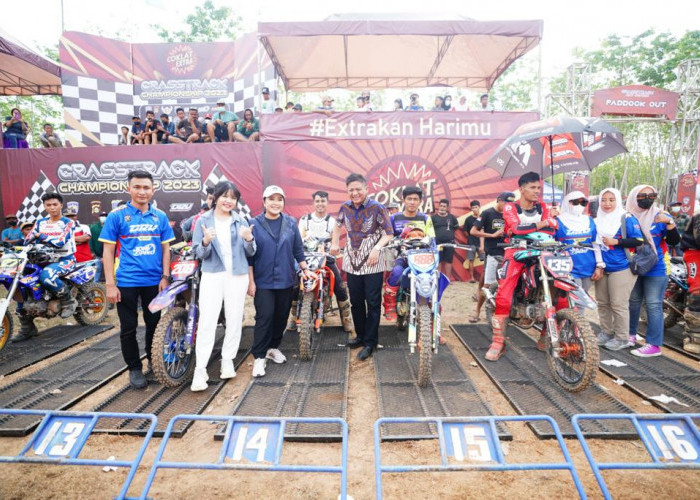 Bupati Enos Buka Kejuaraan Grasstrack Bupati OKU Timur Cup Tingkat Sumatera Selatan 2023