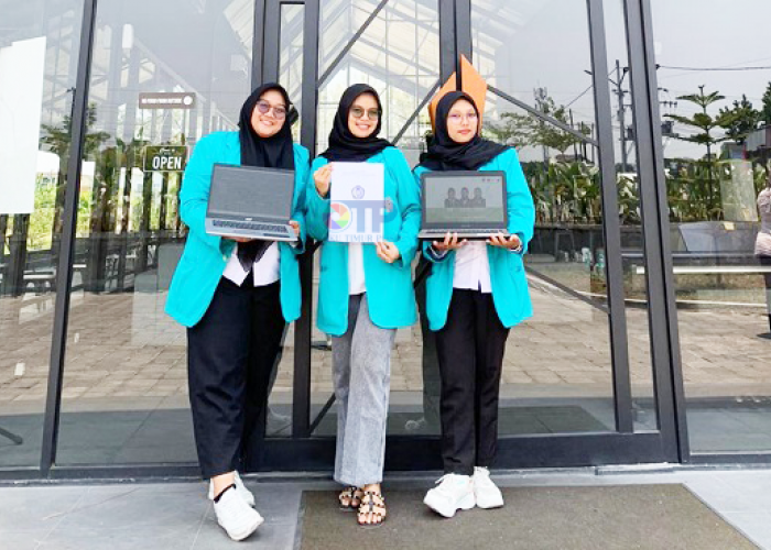 Keren, Siswi Universitas Muhammadiyah Surakarta asal OKU Timur Raih Juara 2 Lomba Karya Tulis Ilmiah Nasional