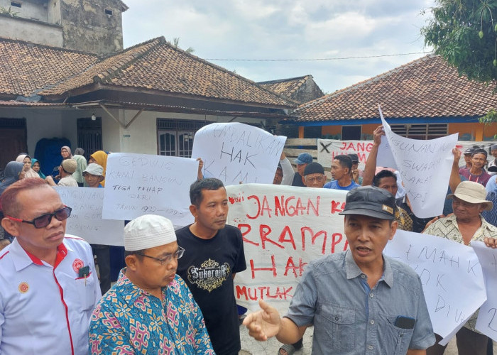 Tanah dan Bangunan RA Diklaim Pihak Yayasan, Masyarakat Kampung I Gelar Aksi Protes