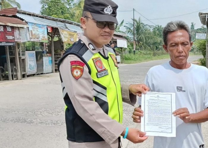 Polsek Buay Madang Timur OKU Timur Sosialisasi Pencegahan Karhutla di Dua Desa