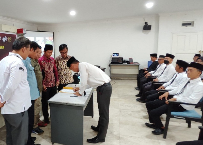 1.232 Anggota KPPS se-Kecamatan Martapura Resmi Dilantik, Segini Gajinya 