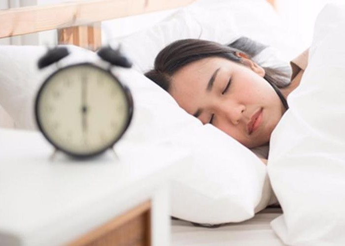 Suka Terbangun Pada Dini Hari Saat Tidur? Nah Ternyata Ini Lho Alasannya