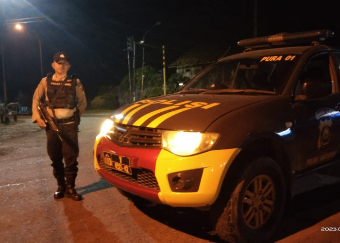 Antisipasi Kejahatan, Anggota Polsek Martapura Lakukan Patroli Malam