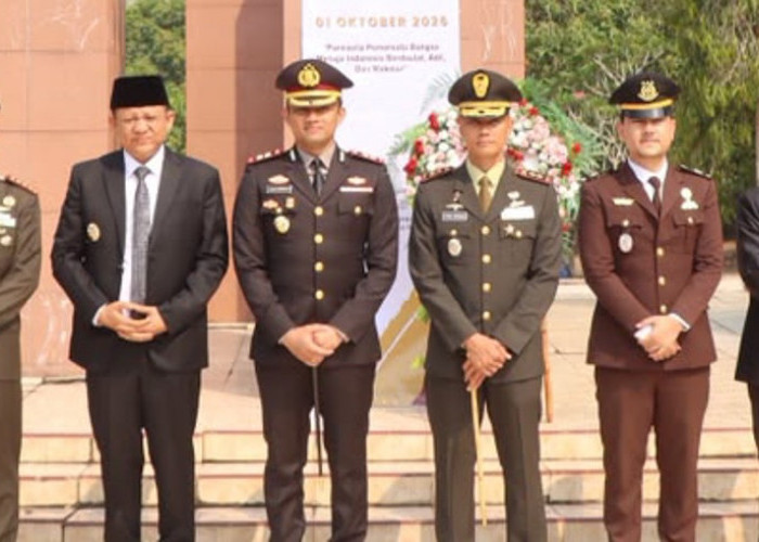 Peringati Hari Kesaktian Pancasila 2026, Bupati Lanosin dan Kapolres OKU Timur Upacara di TMP Jurai Sakti