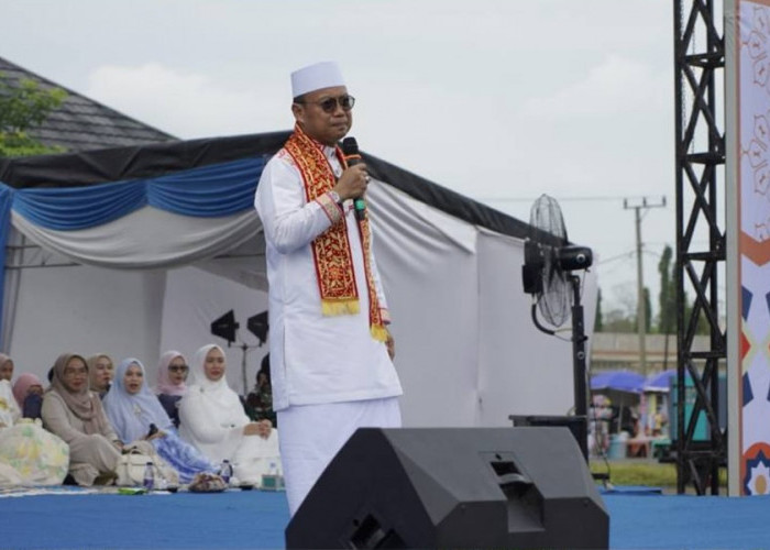 Tabligh Akbar Bersama Ust. Das’ad Latif Jadi Lautan Manusia, Bupati OKU Timur: Perbanyak Rasa Syukur 