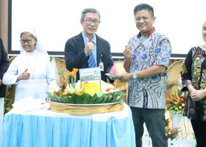 HUT ke-70 RS Charitas Belitang, Bupati Lanosin Kenang Masa Sekolah dan Minta Layanan Terus Dievaluasi