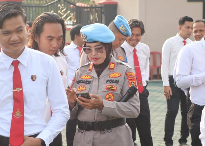 Cegah Judi Online, Polres OKU Timur Kembali Gelar Inspeksi Mendadak HP dan Identitas Anggota