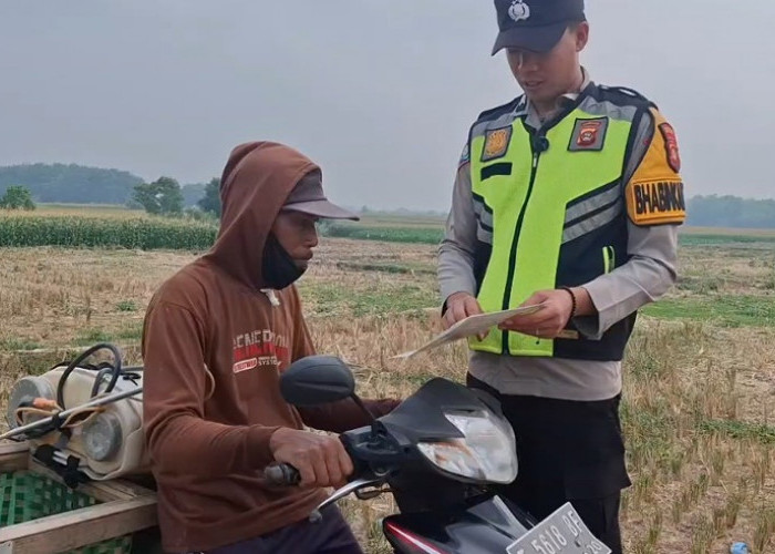 Gencarkan Pencegahan Karhutla, Polsek Belitang II Sosialisasi Maklumat Kapolda Sumsel ke Warga