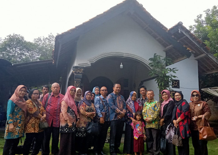 Beri Dukungan, Disdikbud Sambangi Rumah Sifa