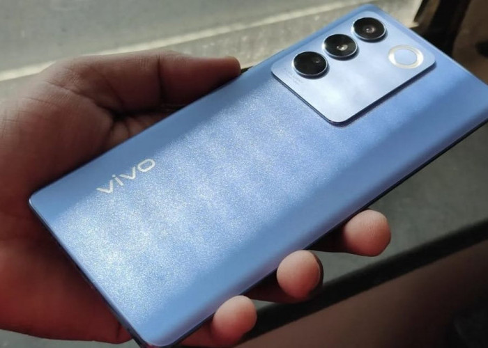 Vivo V27: Smartphone dengan Layar Minimalis, Kamera Selfi Autofocus OIS dan Media Tek Dimensity 7200