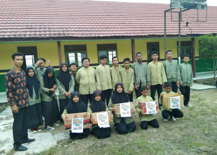 Pelajar SMP Muhammadiyah 2 Tawang Rejo Galang Dana Untuk Cianjur 