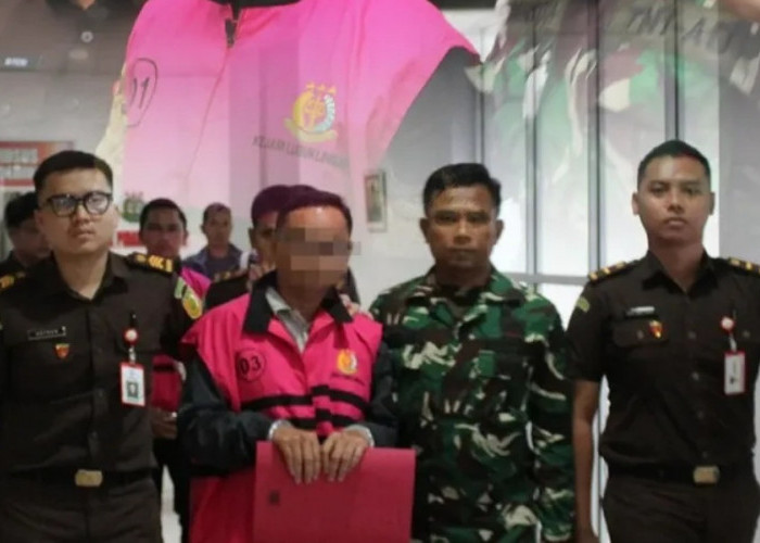 Tersangka dugaan Korupsi Pengadaan Pompa Karhutla Sekabupaten Musi Rawas Utara