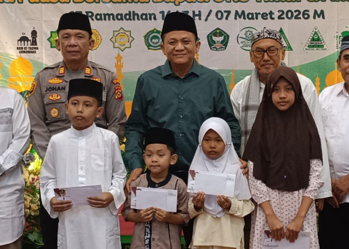 Bupati Lanosin Salurkan 400 Santunan bagi Anak Yatim
