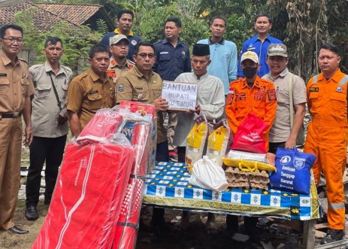 Salurkan Bantuan untuk Korban Kebakaran dari Bupati 