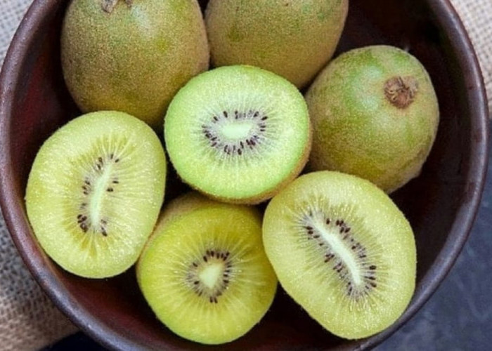 Menjaga Kesehatan Mata dengan Mengonsumsi Buah Kiwi