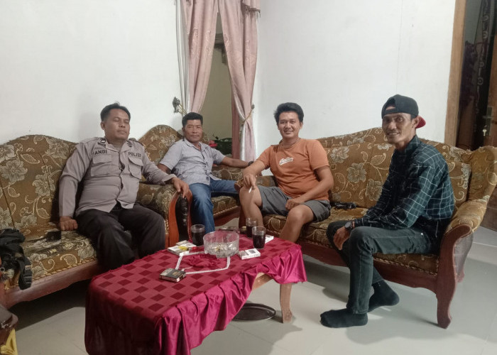 Jaga Kamtibmas Tiap Desa, Anggota Polsek Martapura Sambang ke Desa
