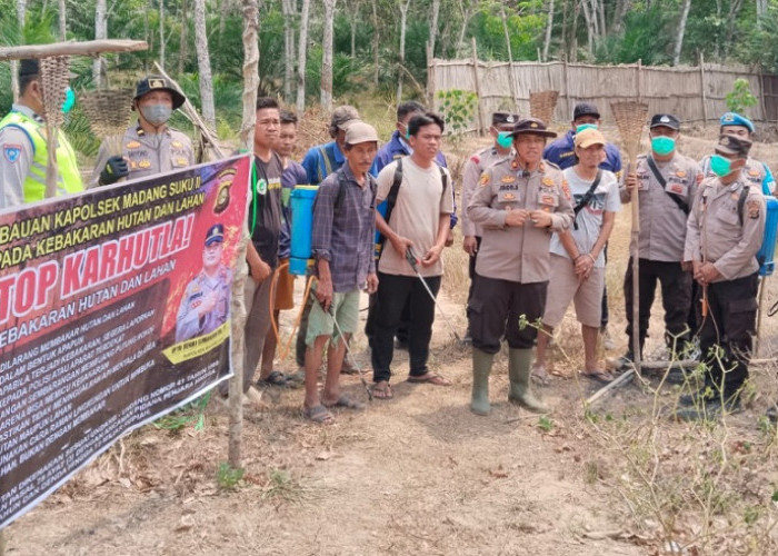 Antisipasi Karhutla, Polsek Madang Suku II Gelar Patroli Dialogis dan Pemasangan Spanduk di Sejumlah Desa