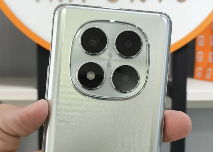 Poco X7 5G yang Hadir dengan Desain Kamera di Tengah, dan Terdapat Branding POCO di Bagian Belakang