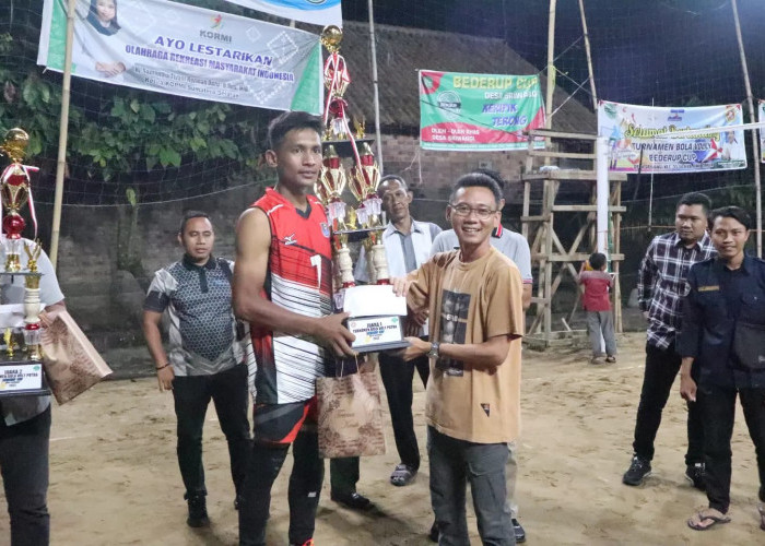 Tutup Turnamen Voli Bederup Cup, Wabup Yudha: 'Turnamen Undang Penonton, Bisa Bantu UMKM'