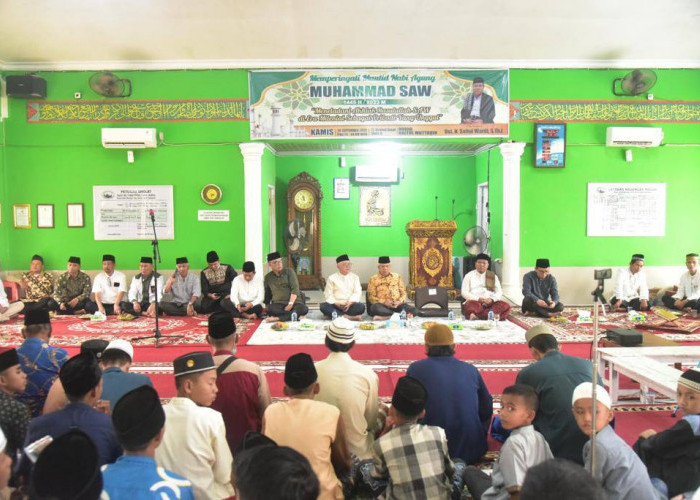 Wagub Mawardi Yahya Maulid Nabi Bersama Jemaah Masjid Baitul Muttaqin Talang Kelapa
