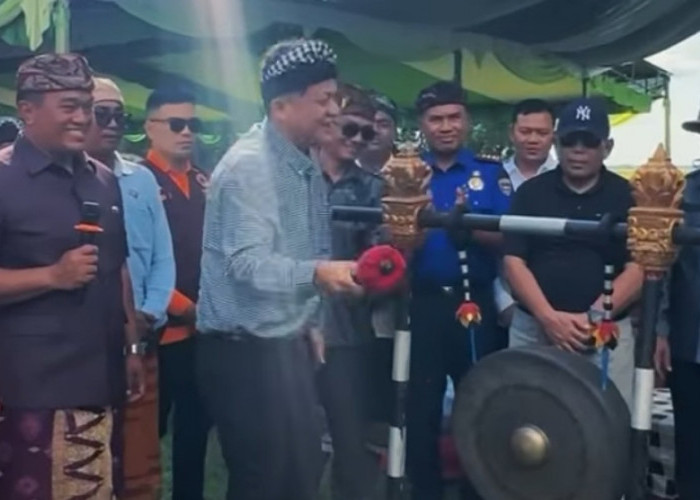 Bupati Lanosin Hadiri Pawai Ogoh-ogoh Hari Raya Nyepi Belitang II